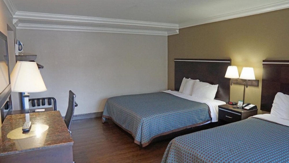 Hawthorne Plaza Inn Near LAX Image 15